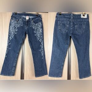 True Religion ‘Lizzy’ Capri Jeans ~ in Blue Wash w/ Floral Pattern ~ Size 29